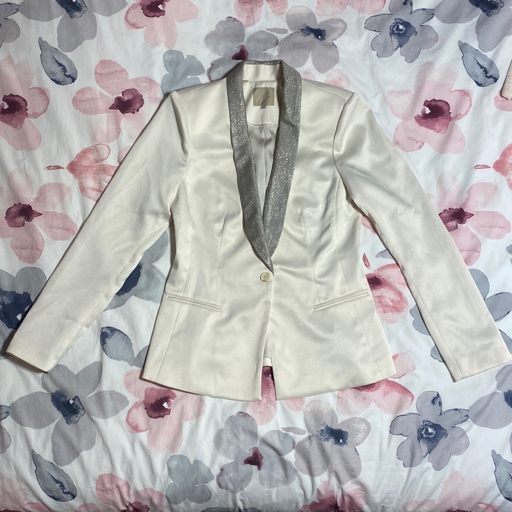 Guess Cream Blazer with Silver Sparkles & Shoulder Pads Size 8